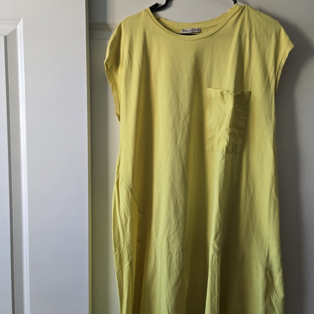Yellow Sleeveless Dress with Pocket